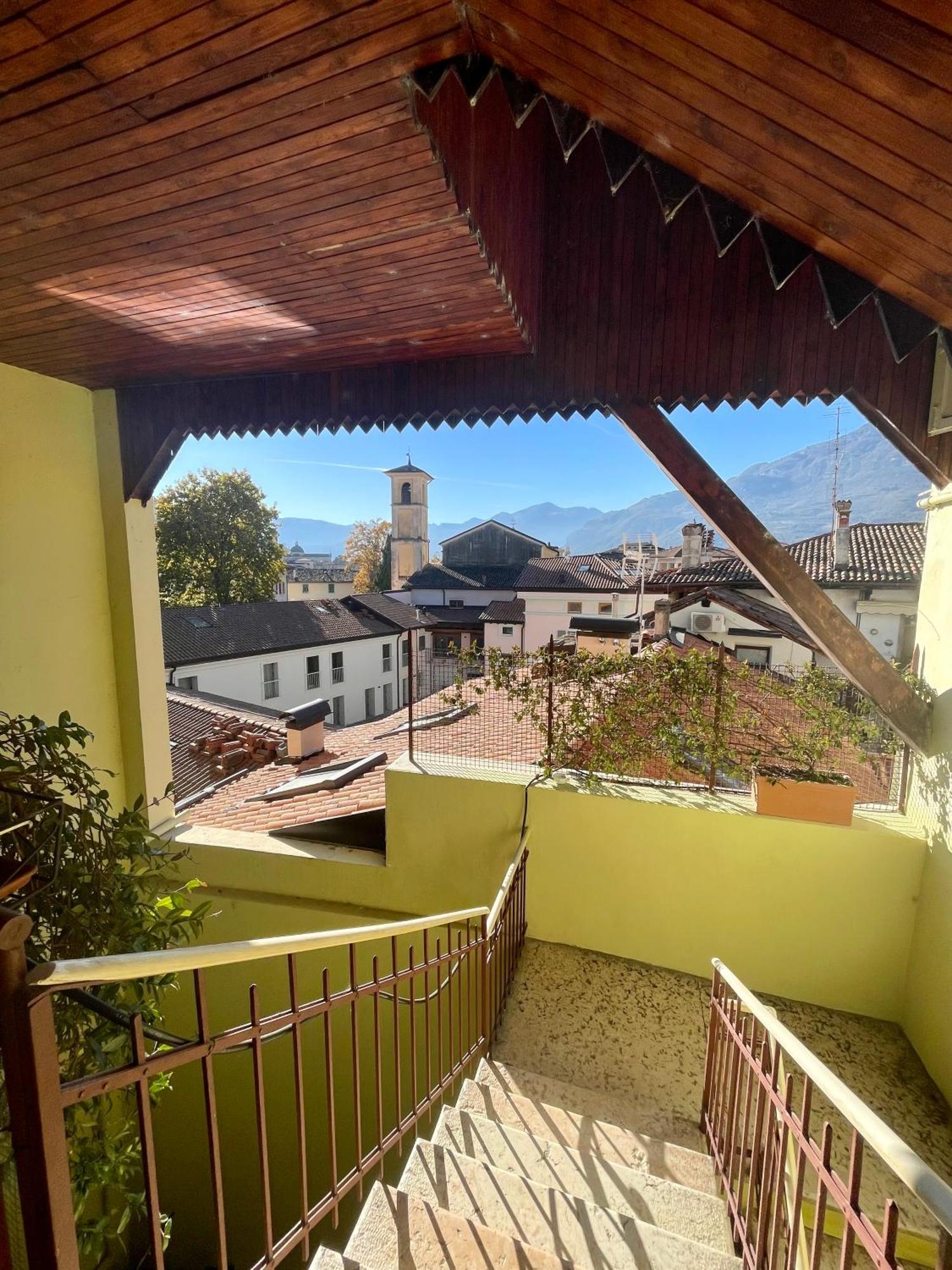 Appartamento Sui Tetti Del Centro Storico Rovereto  Exterior photo